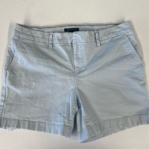 Women’s Size 8 Tommy Hilfiger Baby Blue 5 in Shorts